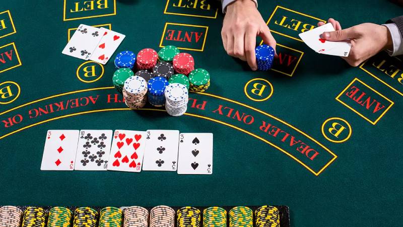 Luật Poker Quốc Tế: Những Quy Tắc Quan Trọng Cần Biết 1 Luật Poker Quốc Tế: Những Quy Tắc Quan Trọng Cần Biết